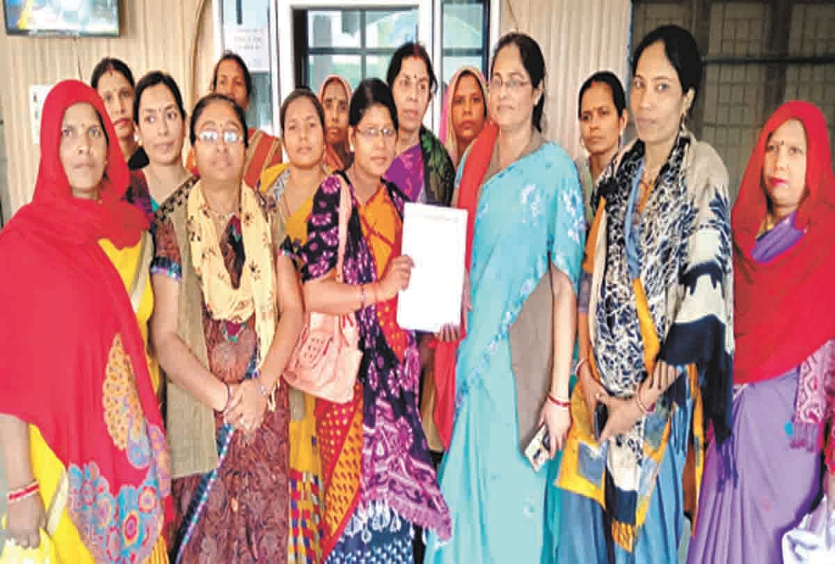 Anganwadi workers protested against honorarium