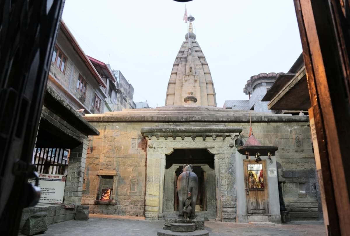 shape of Shani Dev on butter Shivalinga in Baba Bhootanath temple mandi himachal