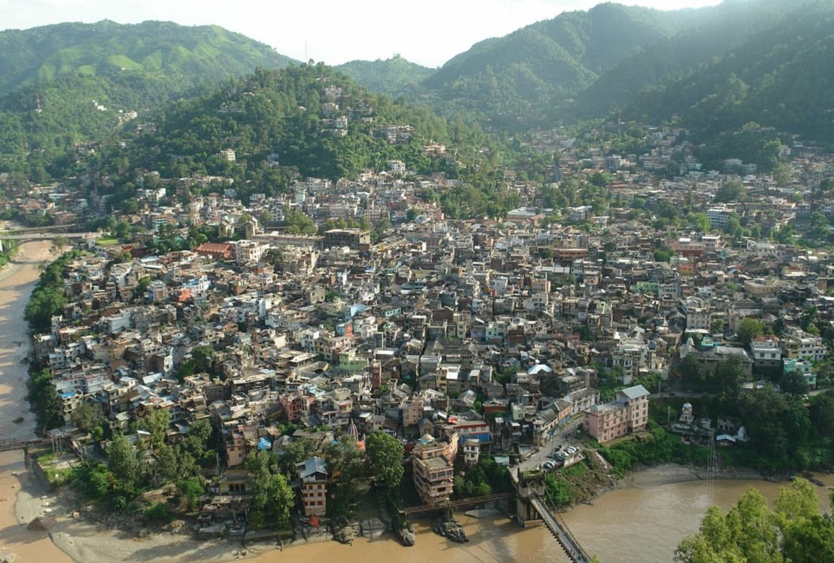 Mahant Devanand Saraswati Claims about bhootnath temple mandi himachal