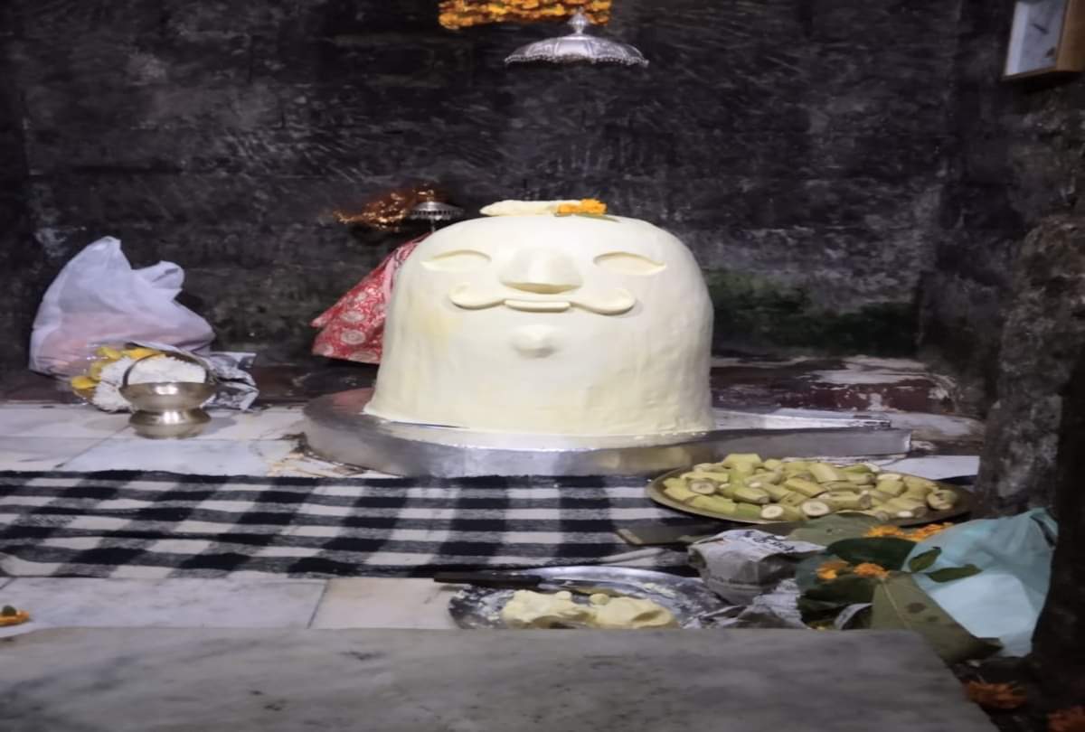 shape of Shani Dev on butter Shivalinga in Baba Bhootanath temple mandi himachal