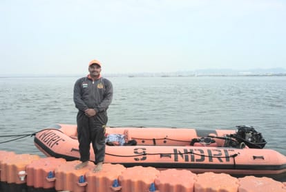 himachal Constable Rajendra Gautam died during rescue of Devotee in prayagraj kumbh