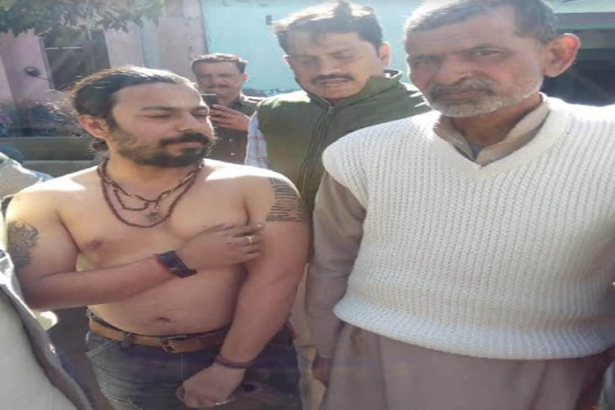 Pulwama terror atttack, Meerut abhishek gautam tatooed names of CRPF martyrs on his body