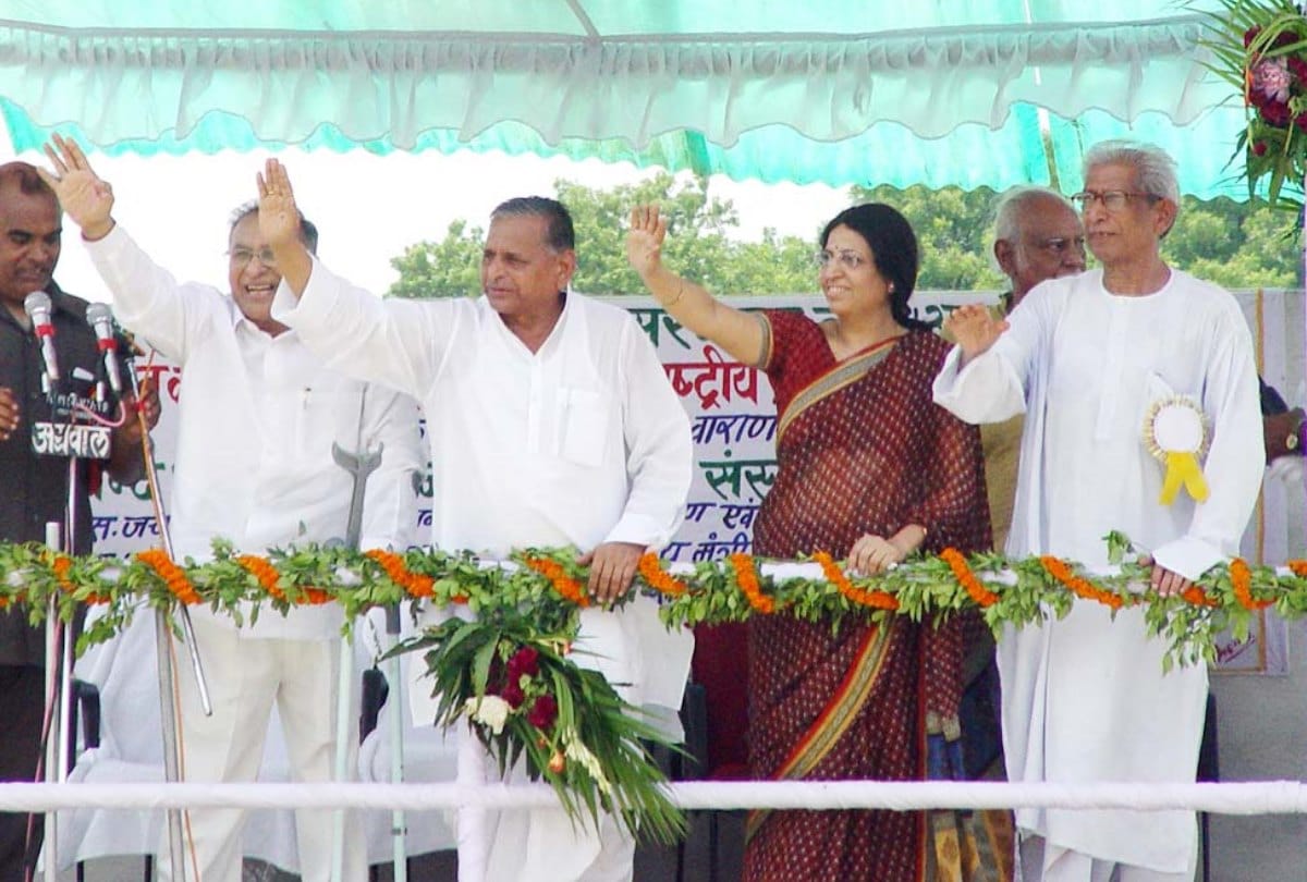 Hindi Literature critic Namvar singh remembered smriti sabha in prayagraj