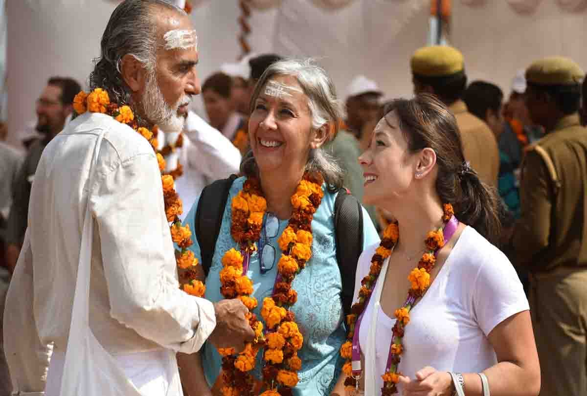 Confluence of world cultures at the confluence