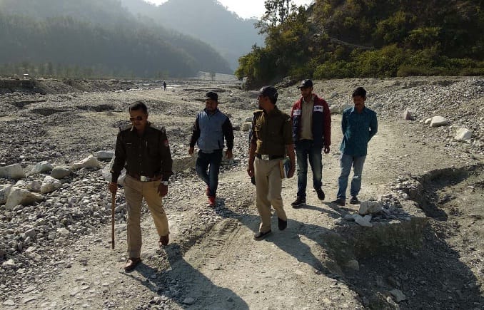 Illegal mining instructors to leave till Sunday