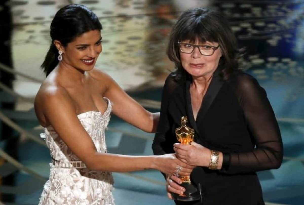 First time Bollywood star Priyanka Chopra presented Oscars awards for Best Film Editing