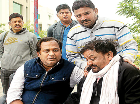 Police of 2 states could not save lives of innocent people