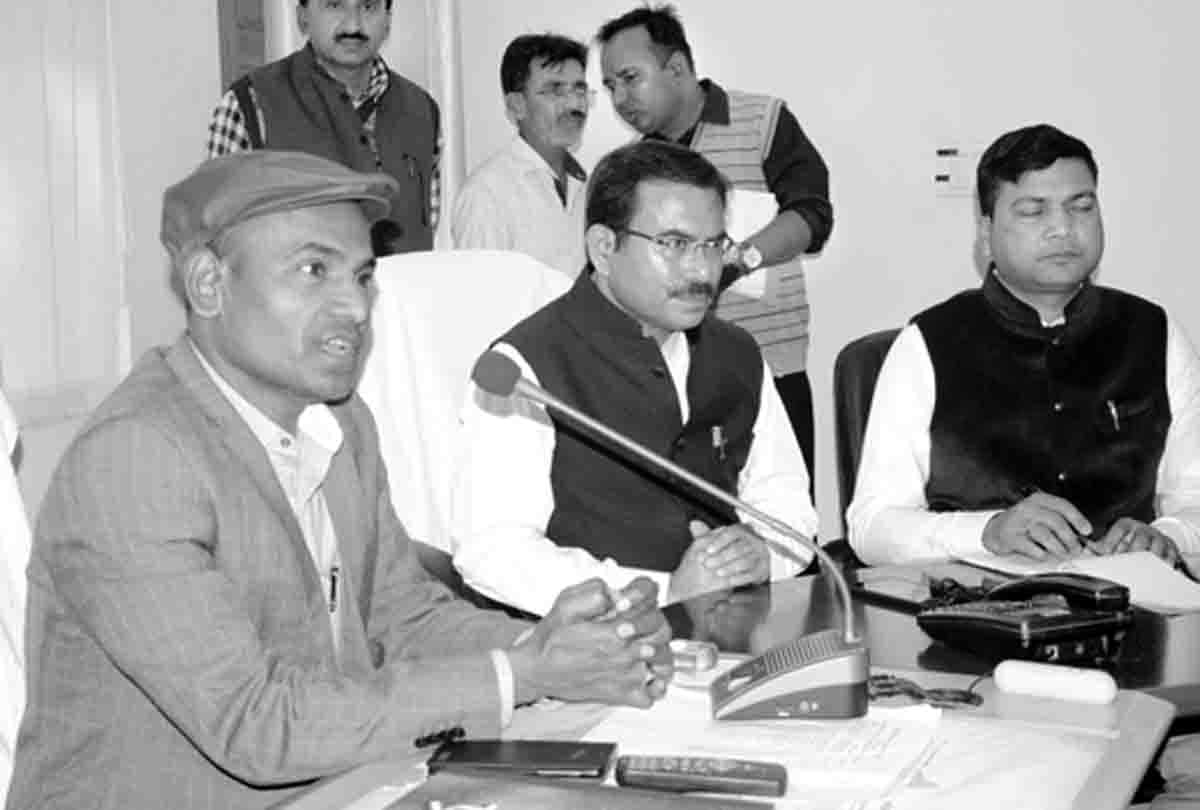Democracy will be strengthened by voters' awareness: El Venkateswara