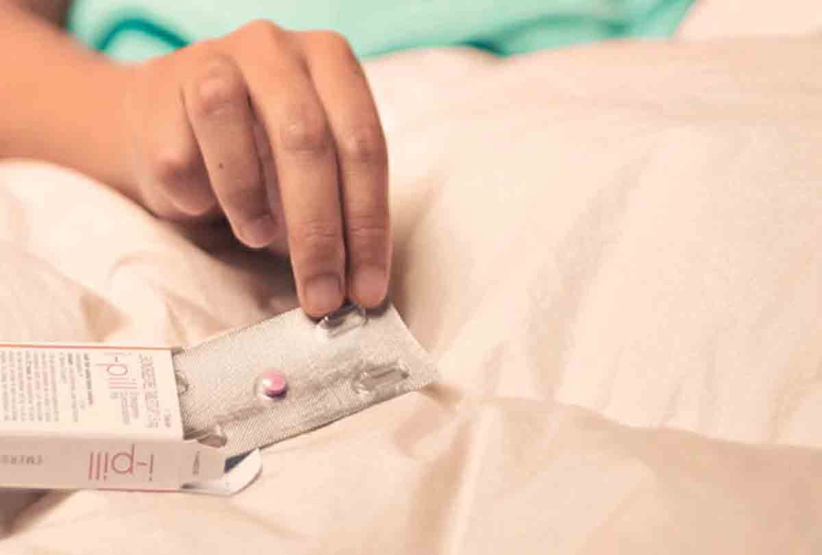 women use birth control pills