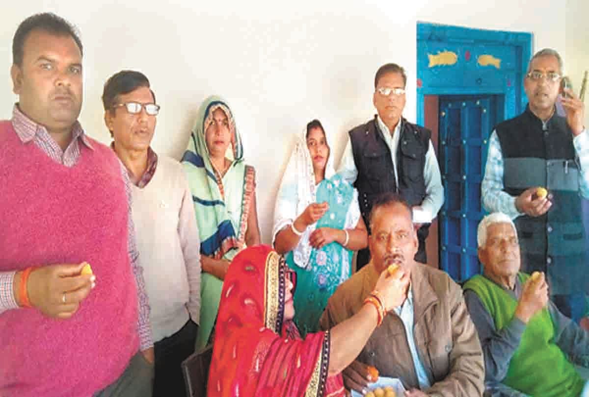 Pratapgarh: Belha's 19 persons selected in  PCS, increased district and family honor