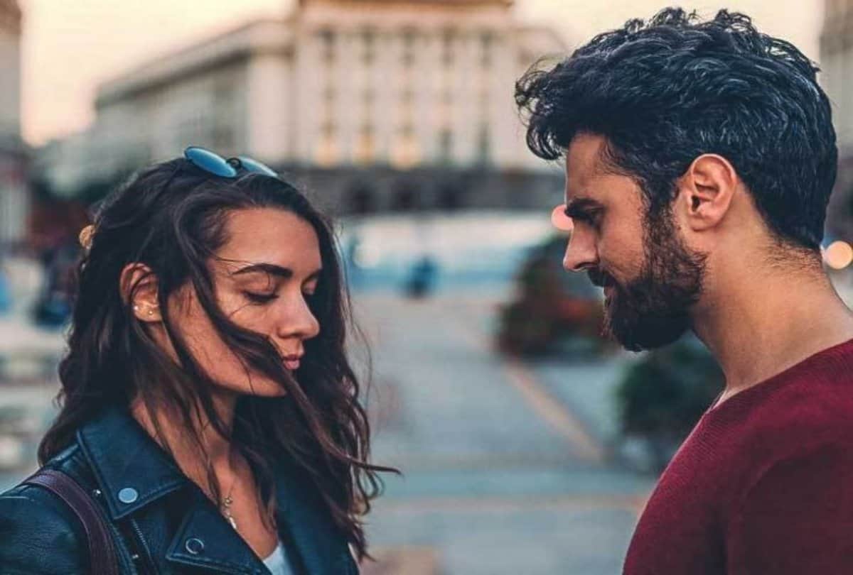 these reasons why men women get in extra marital affair