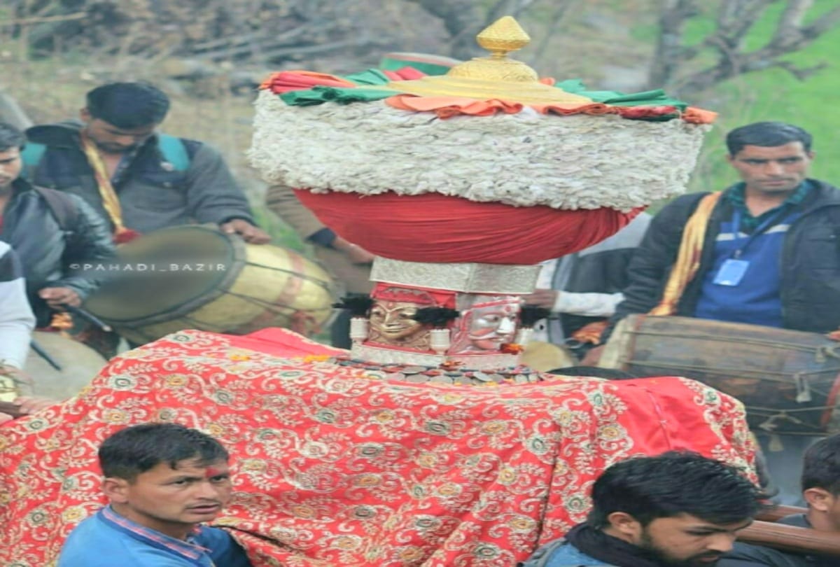 deity Pashakot will reach the Shivratri festival by covering a distance of 80 kms in 09 days.