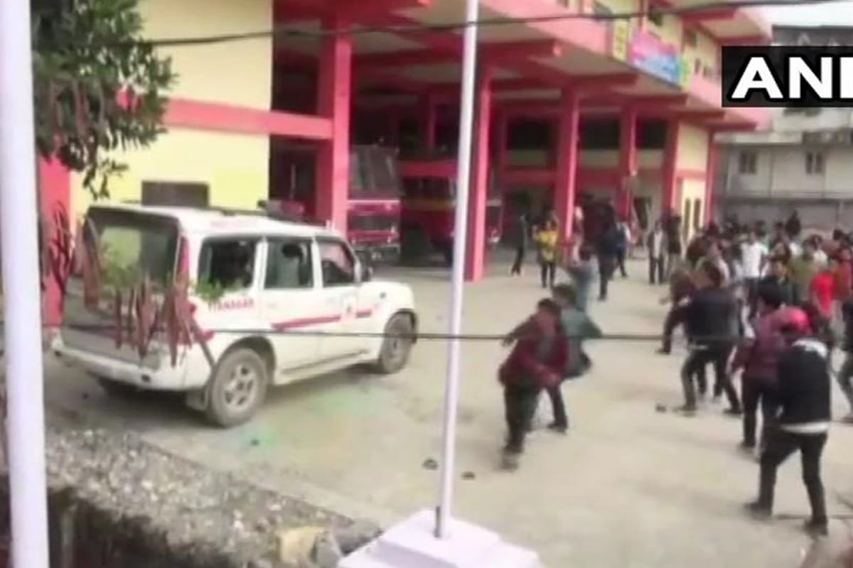 Arunachal Pradesh: Protesters burnt down bungalow of Deputy Chief Minister, curfew imposed