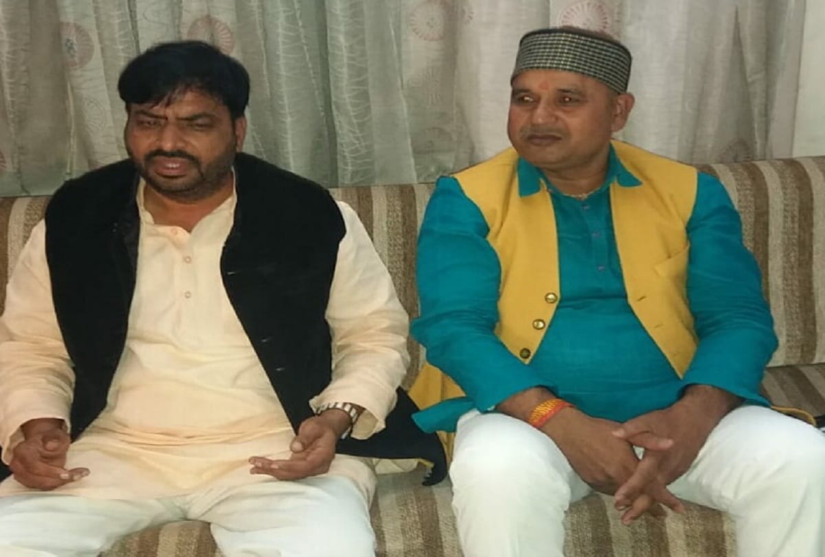 samajwadi party leader Rana Dinesh Pratap Singh Kapil Dev Singh gave up resignation
