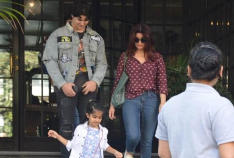akshay khanna wife twinkle khanna with son aarav and nitara