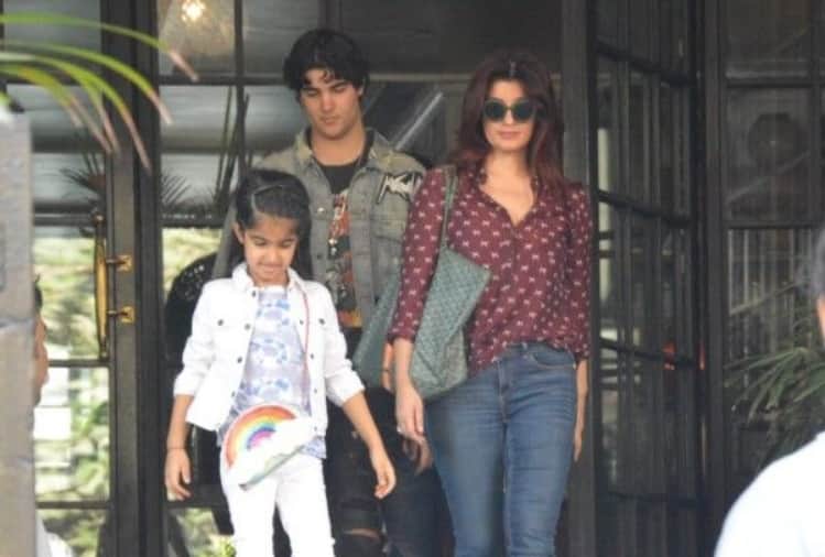 akshay khanna wife twinkle khanna with son aarav and nitara