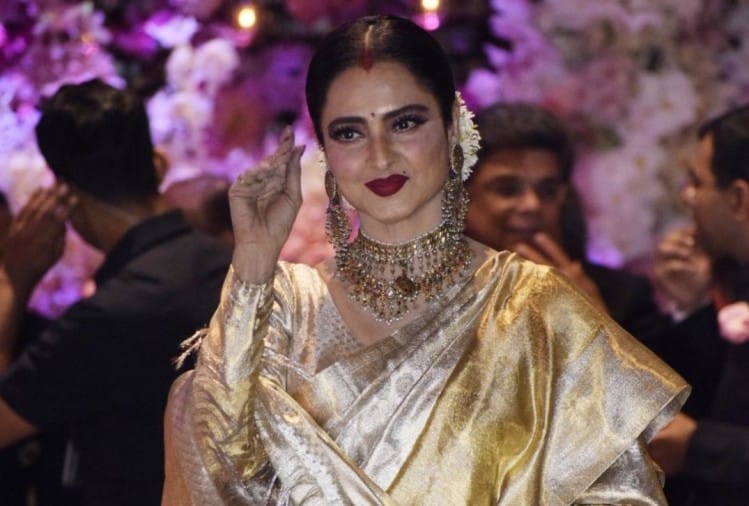shloka mehta and  akash ambani engagement photos before wedding