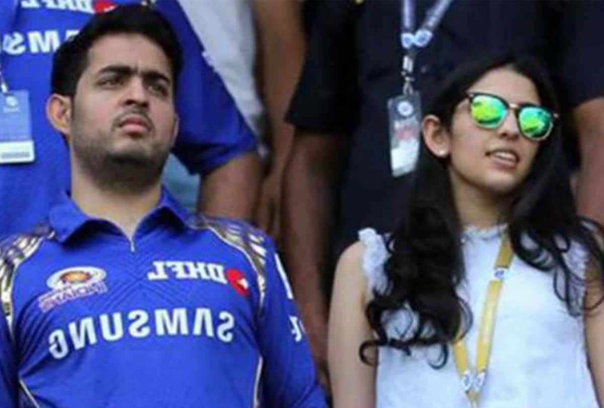akash ambani perosed to shloka mehta for wedding love story