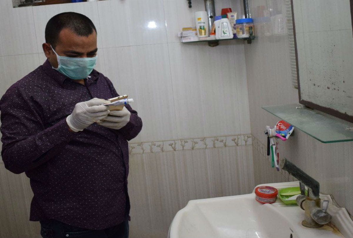 mother and two daughter found dead in bathroom in agra