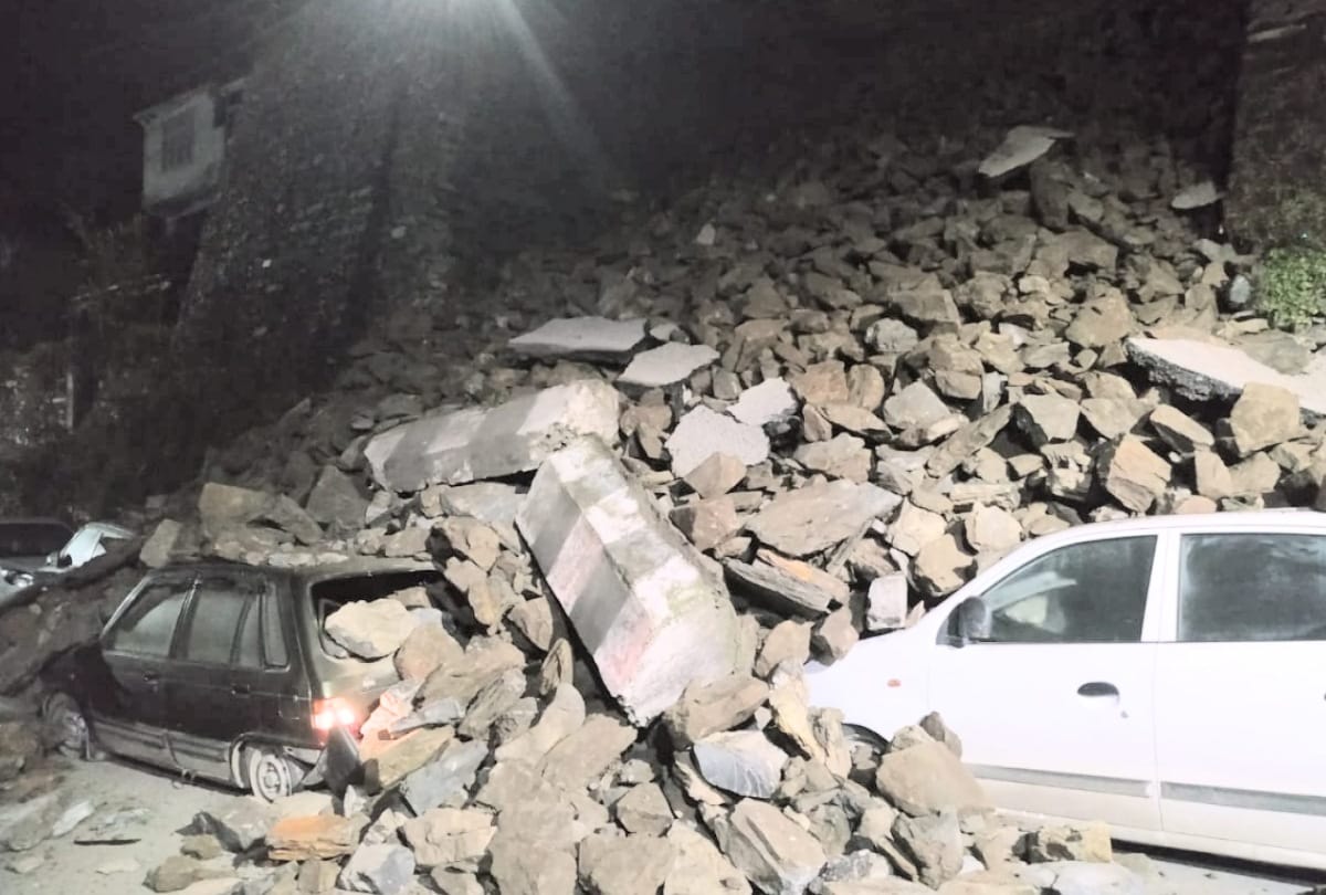 cars damaged due to landslide in chamba himachal