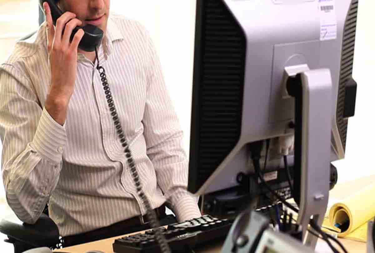 bank officer call and asked atm card pin to customer