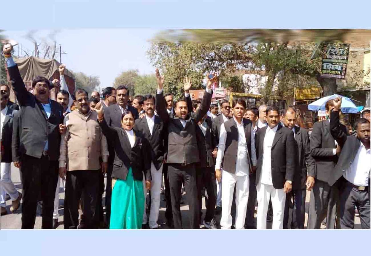 Chitrakoot murder of twins Outrage against police