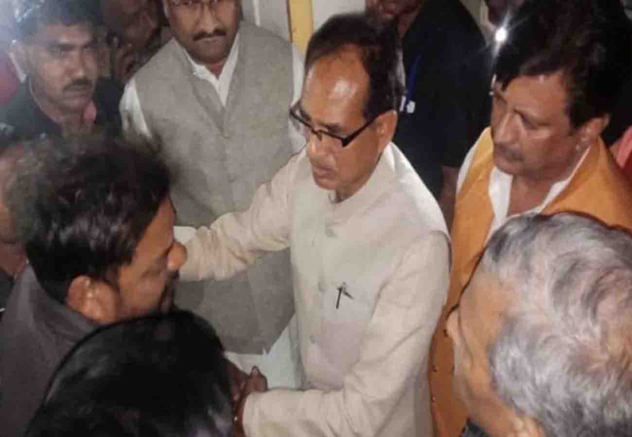 Chitrakoot twins brother murder case