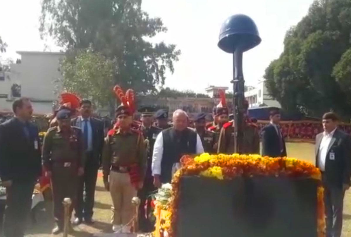 wreath laying ceremony of DSP Aman Thakur, who lost his life in encounter Tarigam, Kulgam