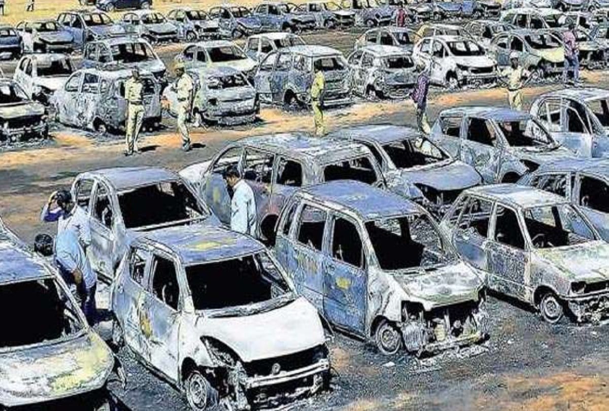 A day after the Bangalore incident, 176 cars burnt in Chennai