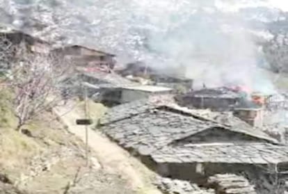 fire broke out in gindi village of kullu himachal