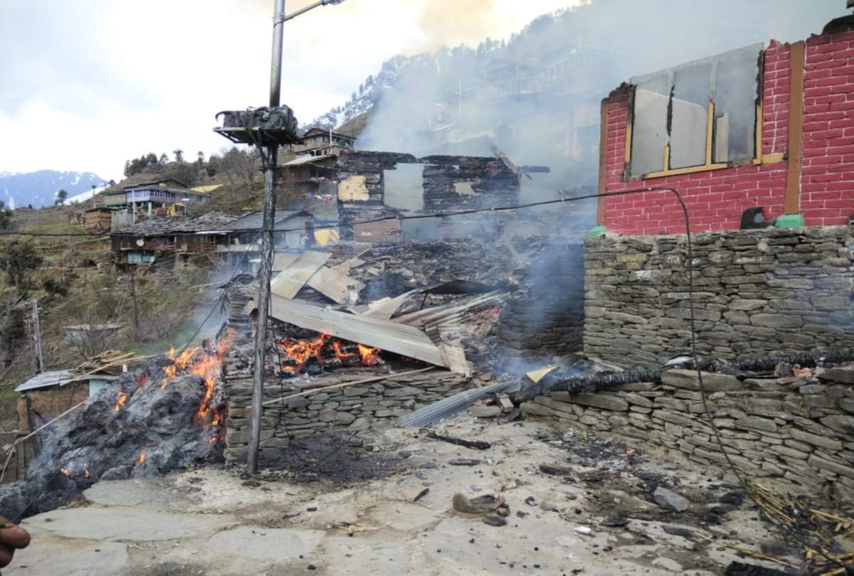 houses gutted in Fierce fire and many cattle burnt alive