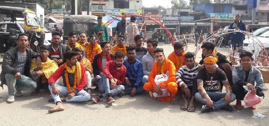 कांवड़ियों का रोडवेज परिसर में हंगामा