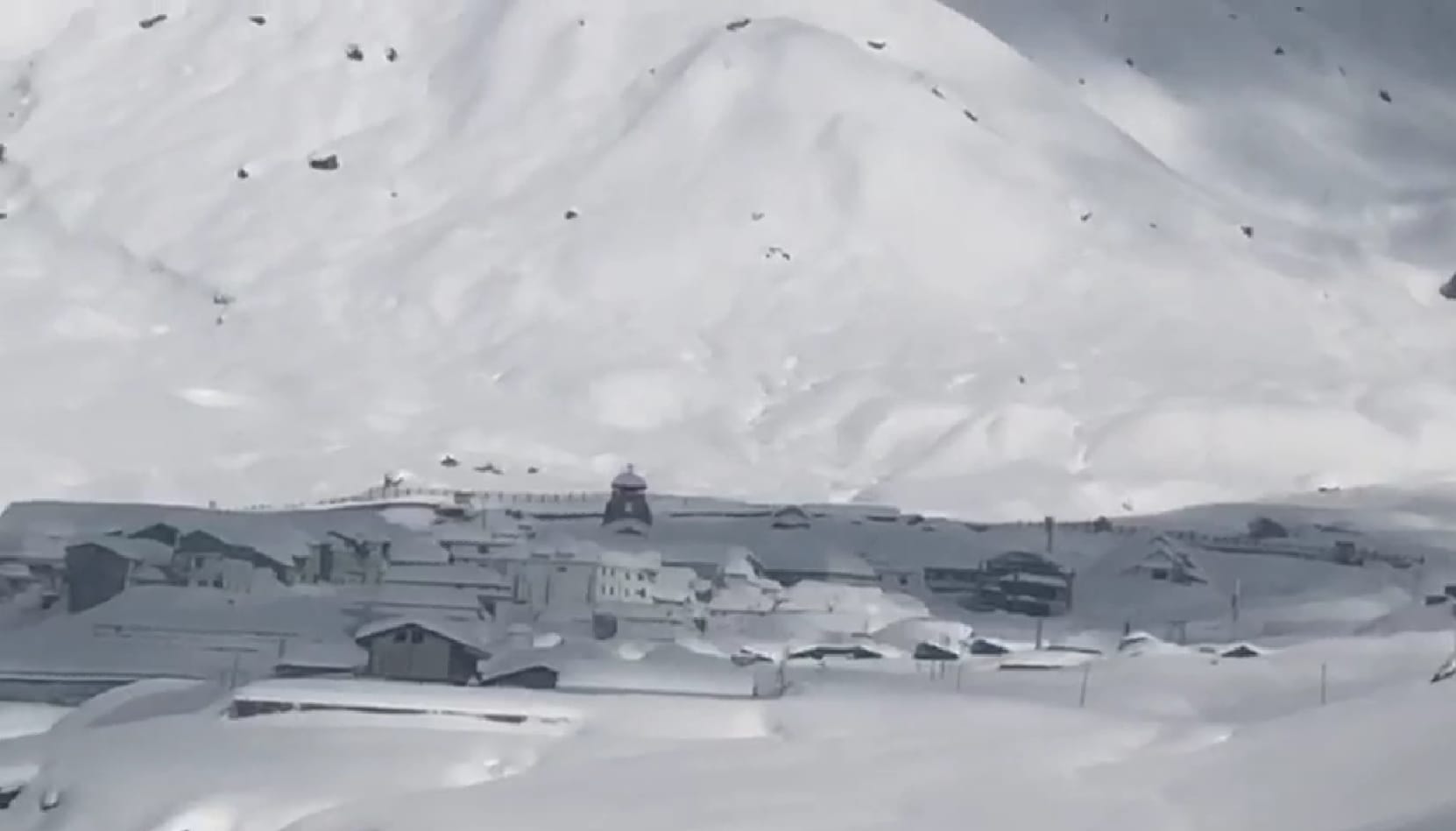Kedarnath Dham After Snowfall Exclusive photos captured by helicopter
