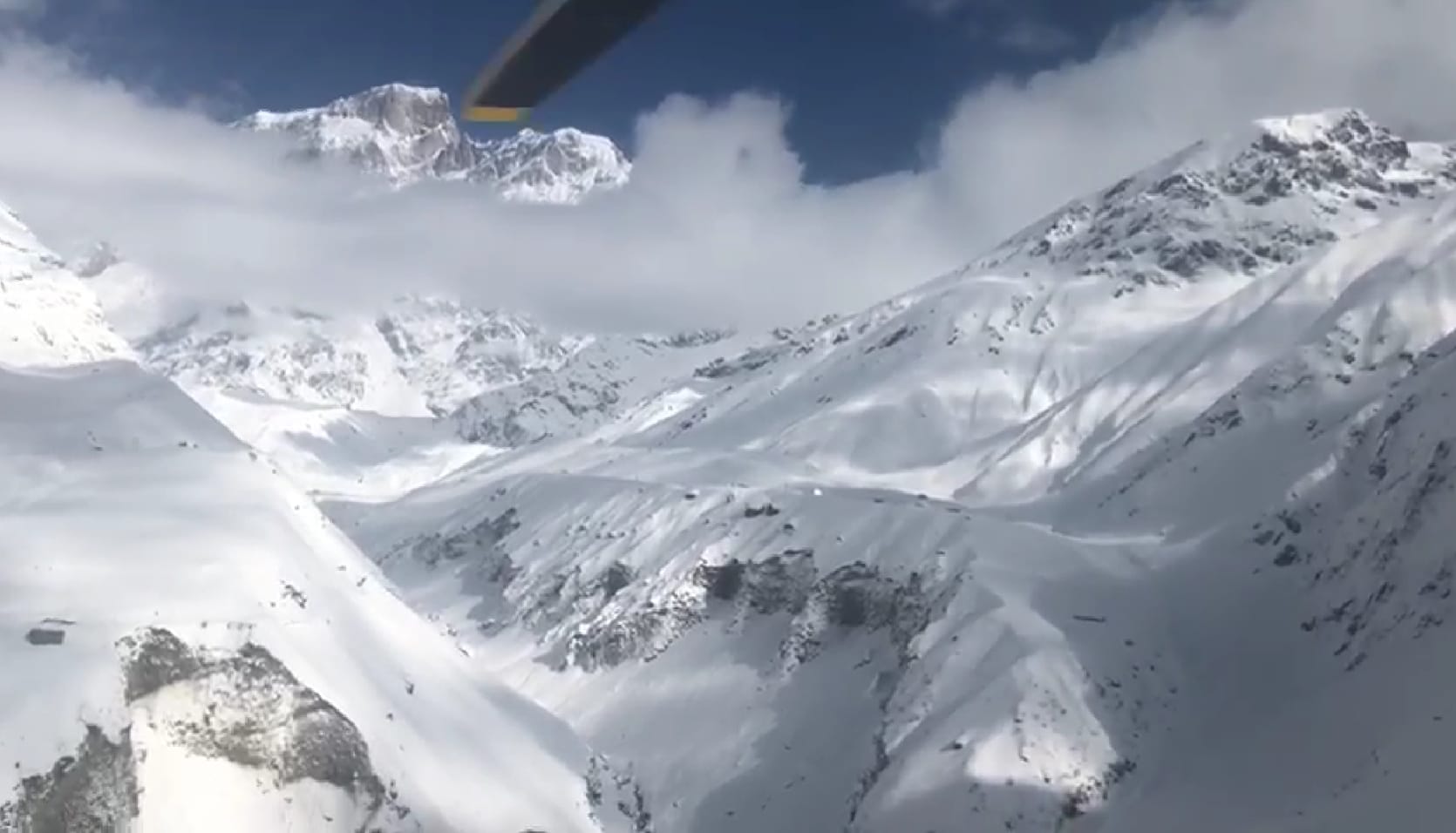 Kedarnath Dham After Snowfall Exclusive photos captured by helicopter