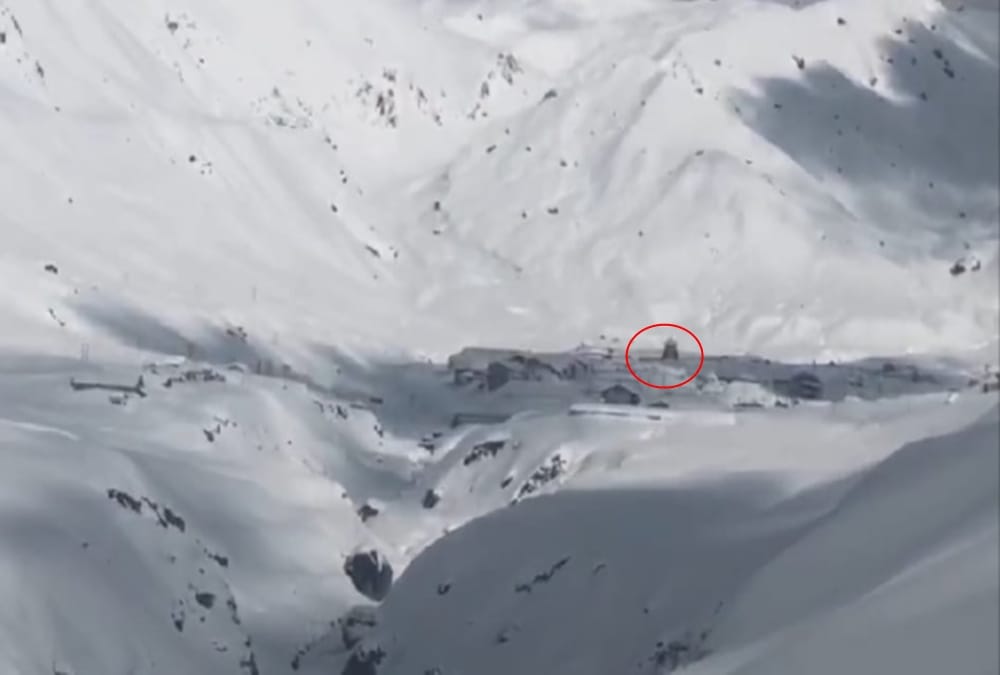 Kedarnath Dham After Snowfall Exclusive photos captured by helicopter