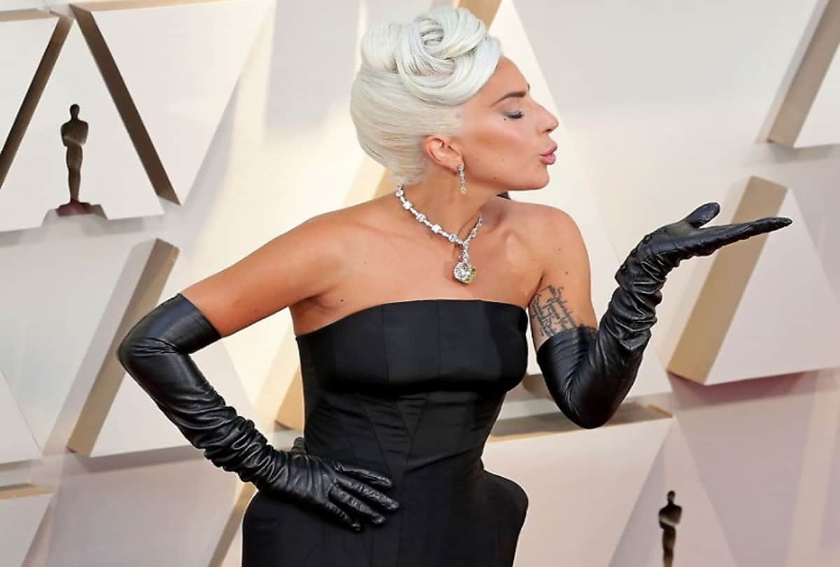 Lady Gaga makes Oscars history with a $30 million necklace