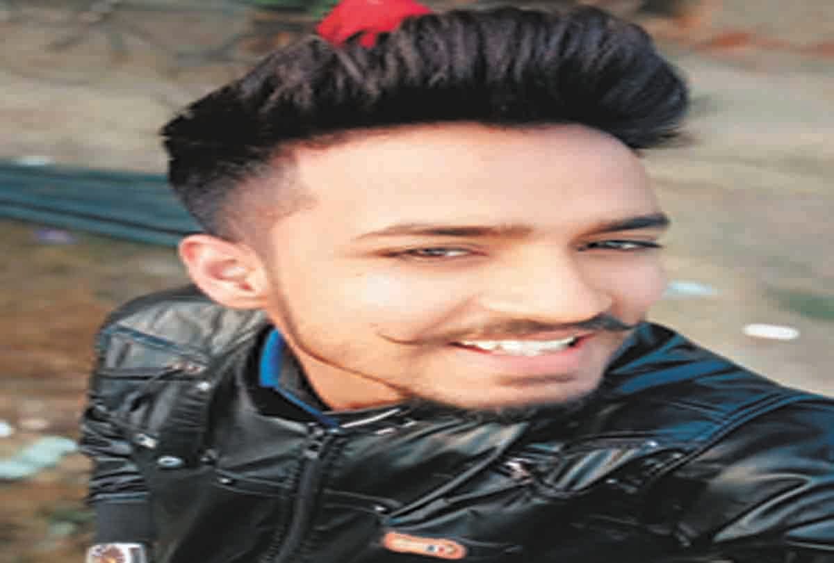 Pratapgarh: mobile seller shot dead