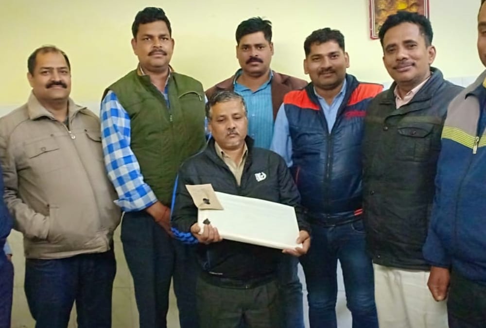 biggest pimp of railway tickets arrested in lucknow.