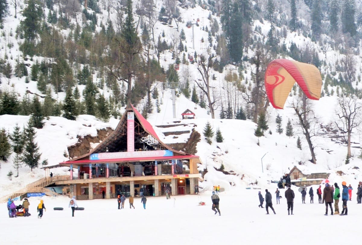 heavy snowfall warning for himachal on 26 february