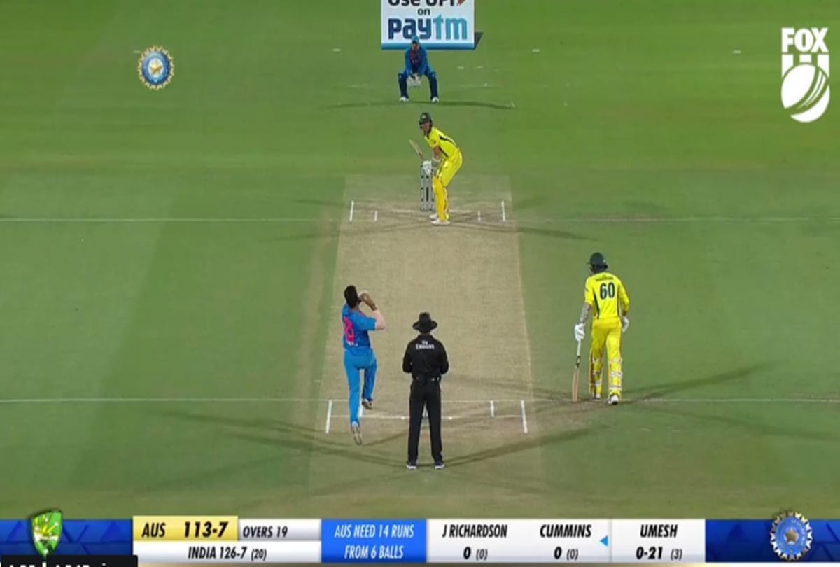 jasprit bumrah defend umesh yadav on his last over against australia in 1st T20