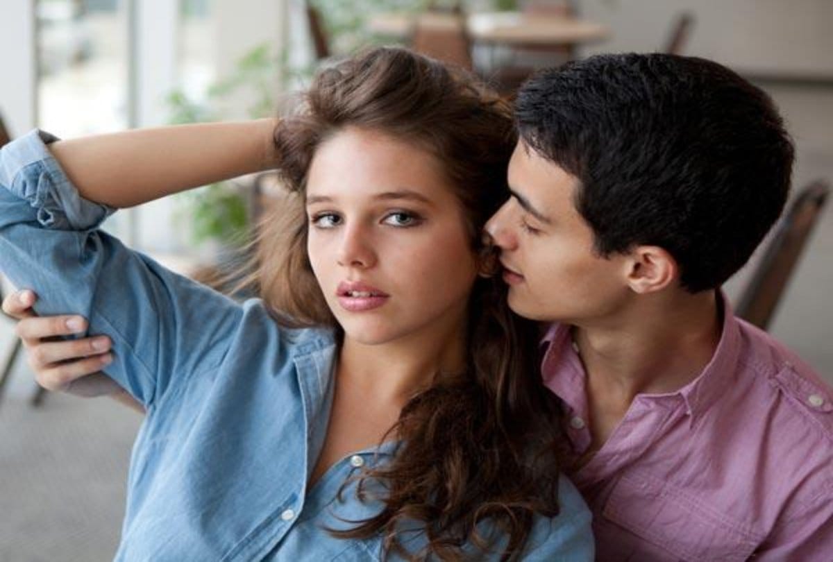 physical sign of cheating in men