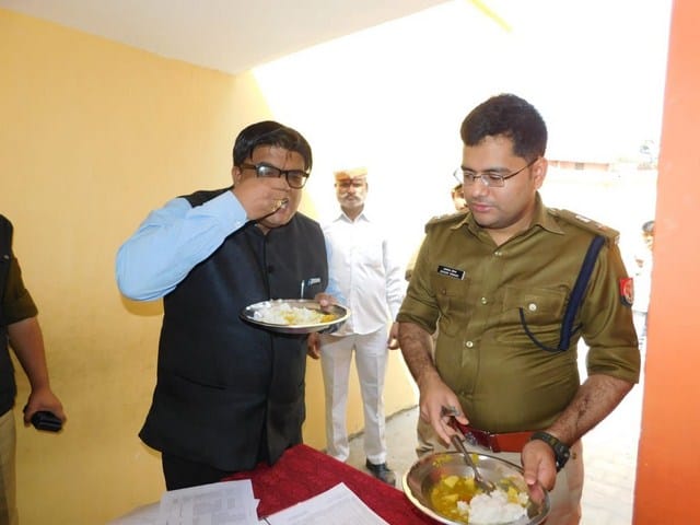 DM and SP angry at not eating tasty food, masala