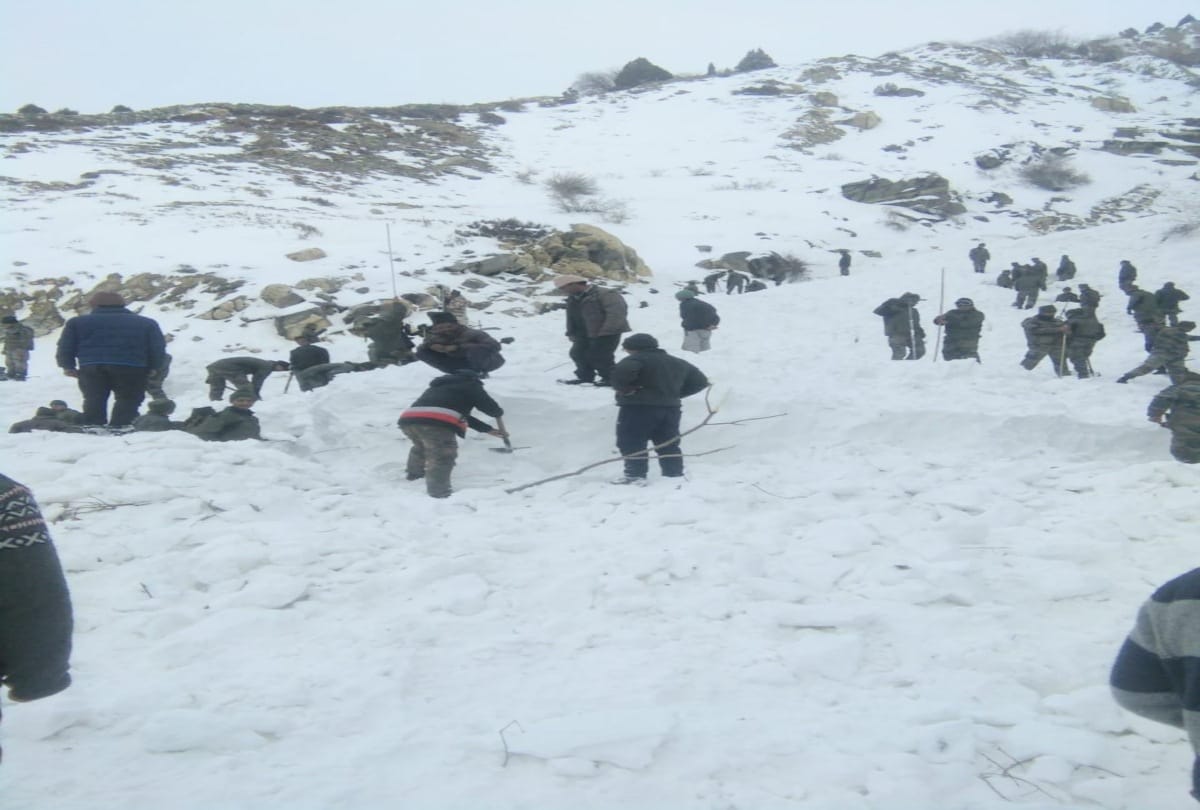 missing soldiers not rescued even after 12 day of buried in avalanche