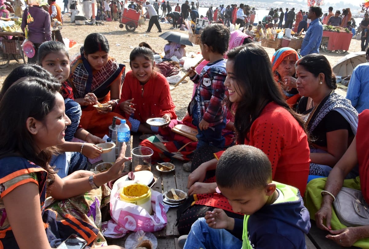 kumbh 2019: after five snan parv devotees crowd continue on sangam