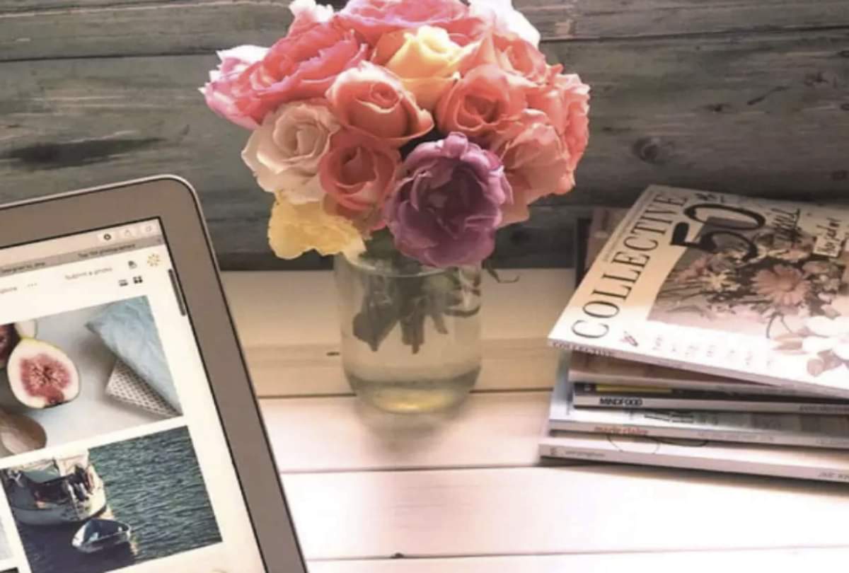 know these idea to decorate your office desk