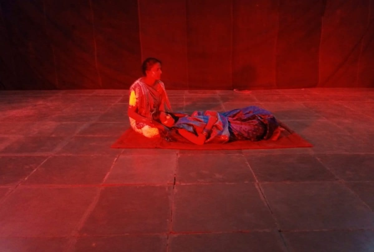 Premchand novel Nirmala performance in prayagraj