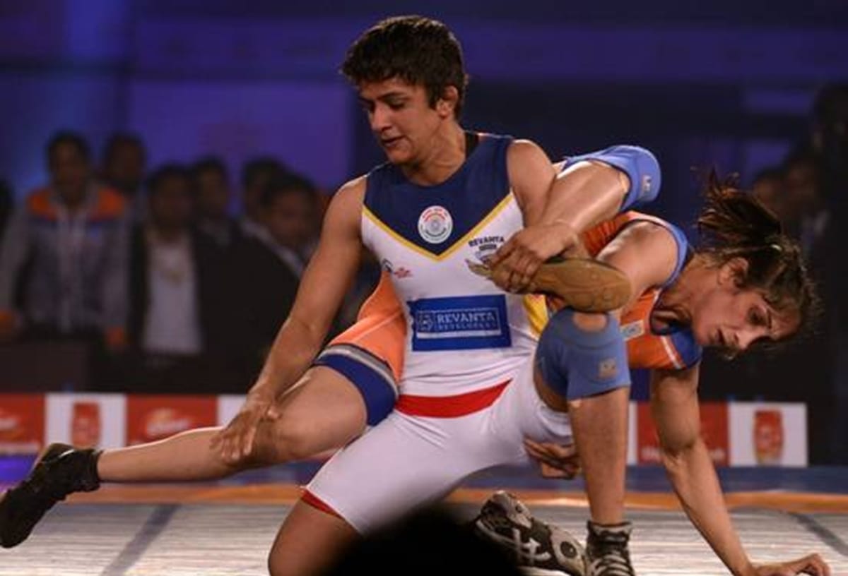 ritu phogat leaves wrestling and joins mma