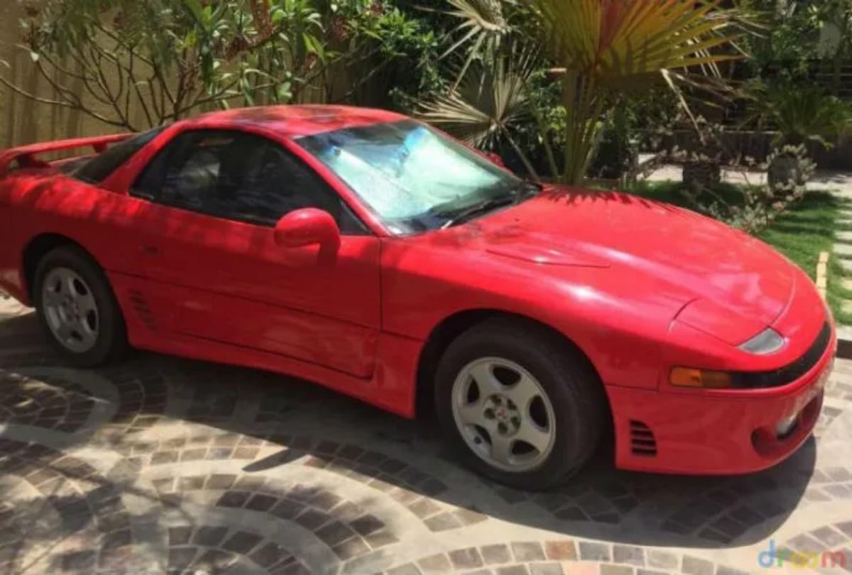Here is the 5 spots car which is available in the price of less than harrier