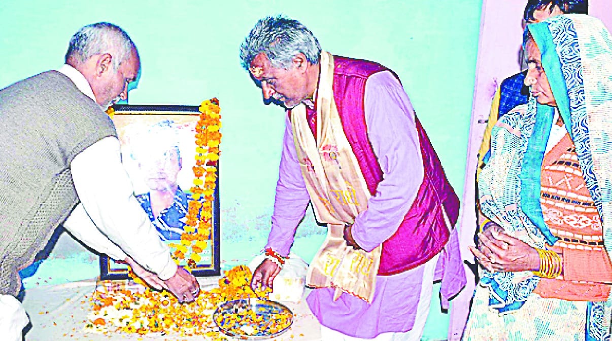 deshhit me aatankvaad ka khaatma jaruri