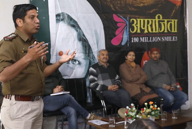 लैंगिक असमानता के खिलाफ लड़ें : गौरव
